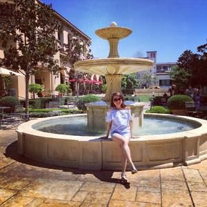 Meet your Posher, Dana